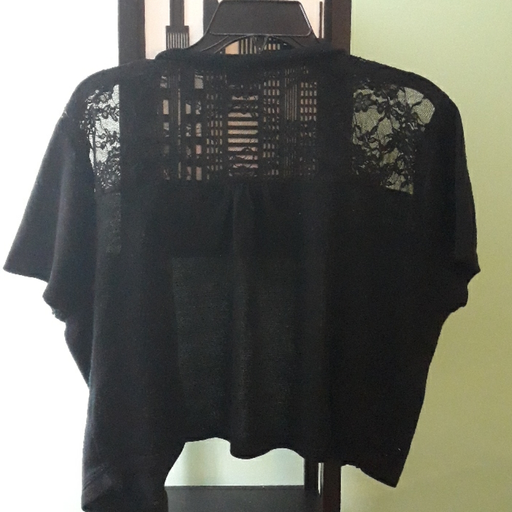 Black Floral Lace Cut-Out Sweater Vest Size L/XL